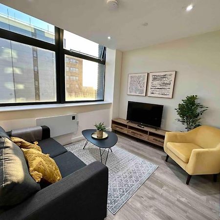 Apartmán 1 Bed Flat With View Of Old Trafford Manchester Exteriér fotografie