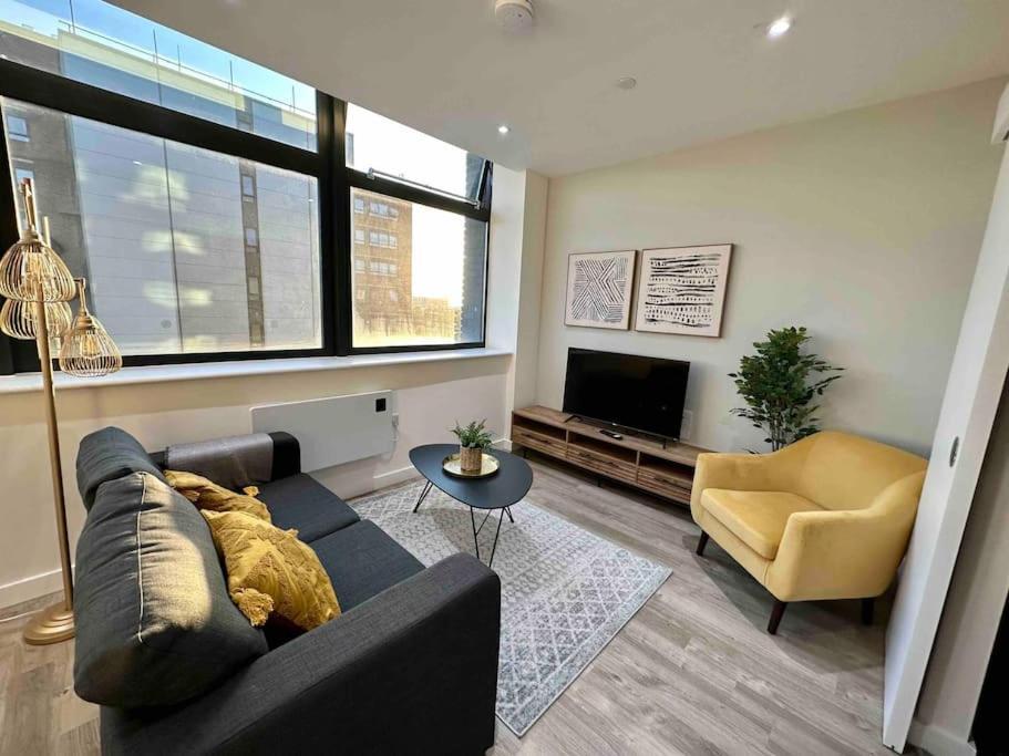 Apartmán 1 Bed Flat With View Of Old Trafford Manchester Exteriér fotografie