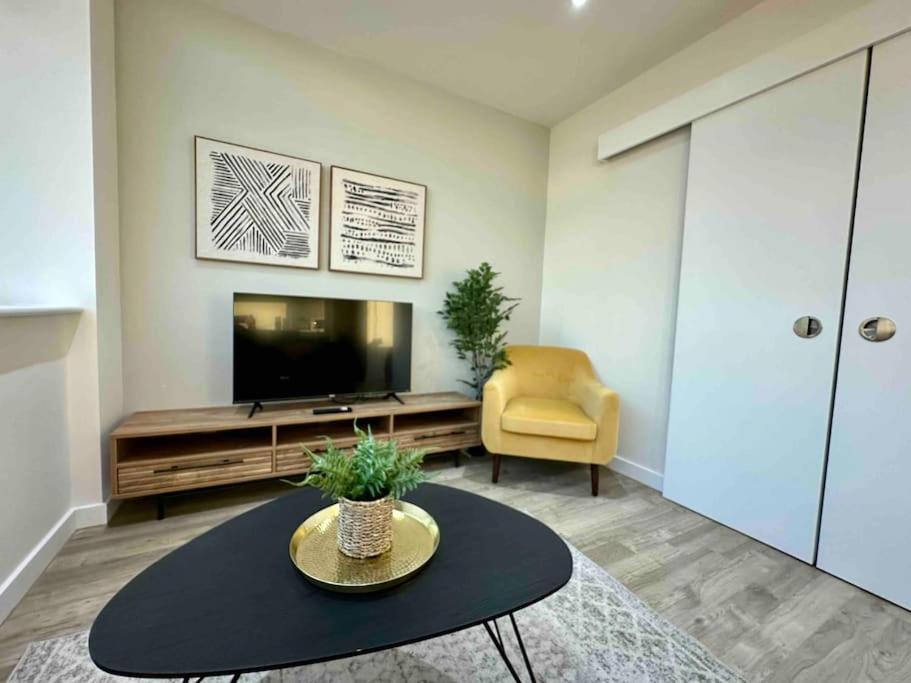 Apartmán 1 Bed Flat With View Of Old Trafford Manchester Exteriér fotografie